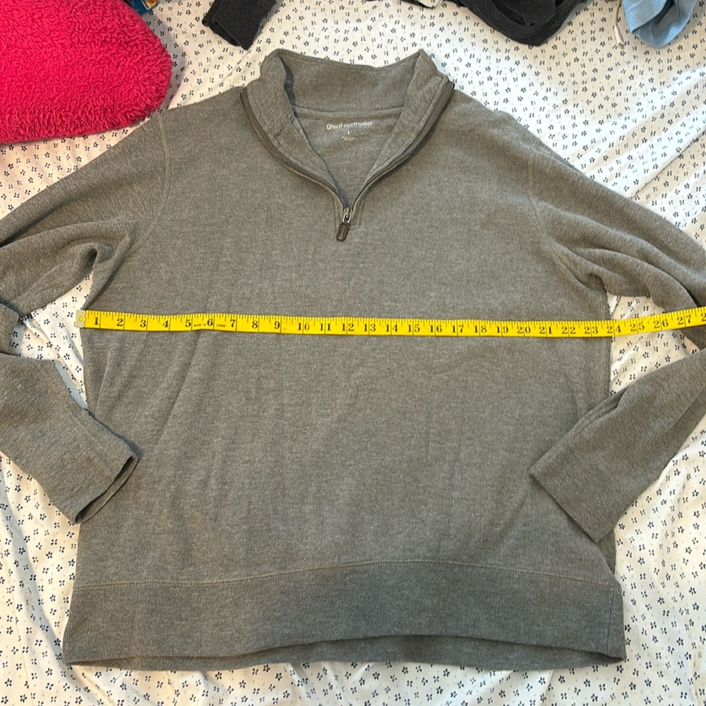 Grey halfzip pullover